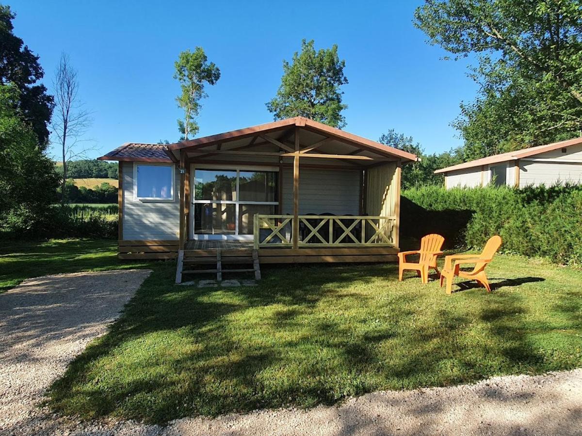 Camping Familial Paisible Avec Piscine, Mobil Home , Chalet, Studio & Emplacement Nue Casties-Labrande Екстериор снимка