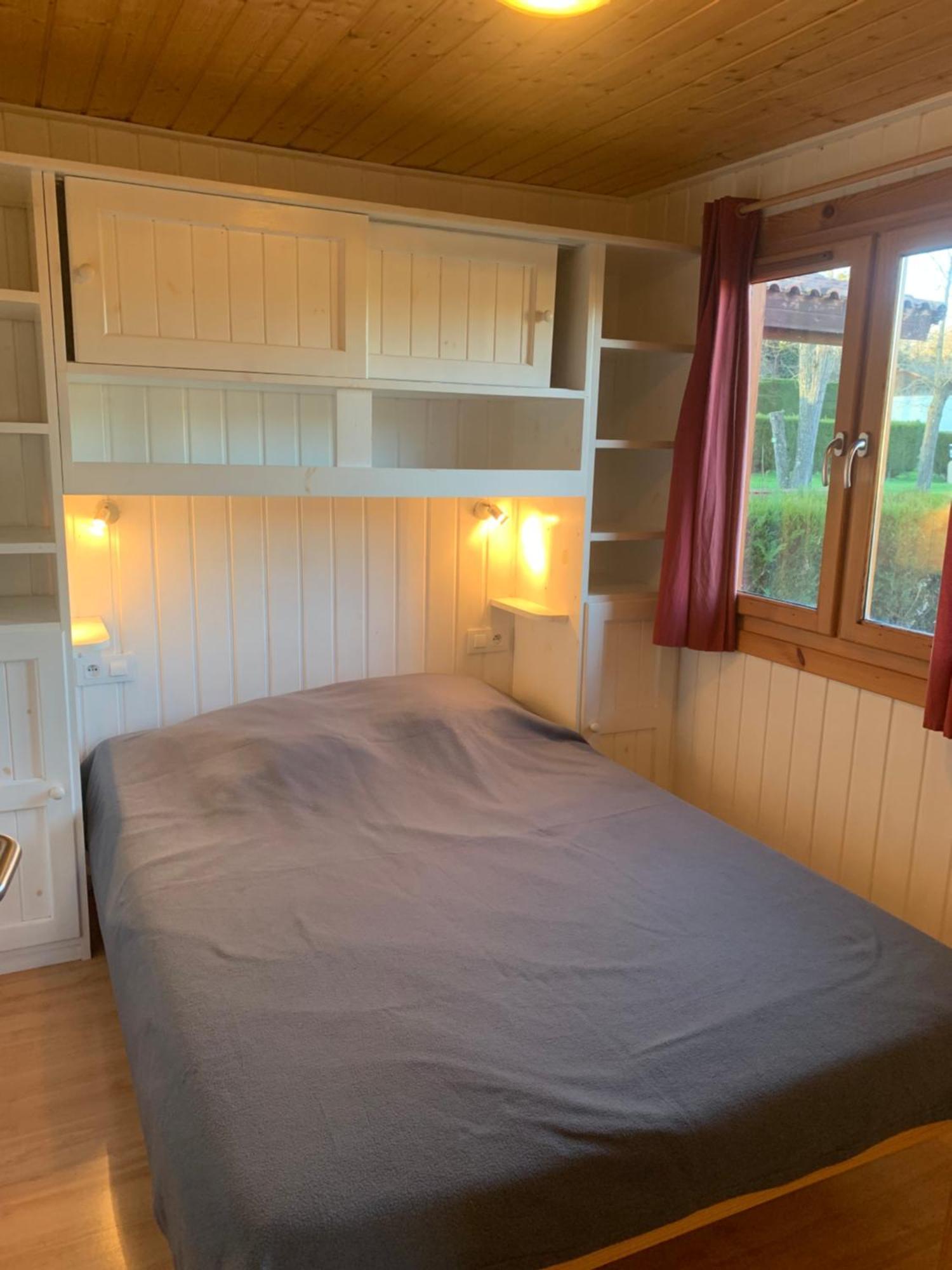 Camping Familial Paisible Avec Piscine, Mobil Home , Chalet, Studio & Emplacement Nue Casties-Labrande Екстериор снимка
