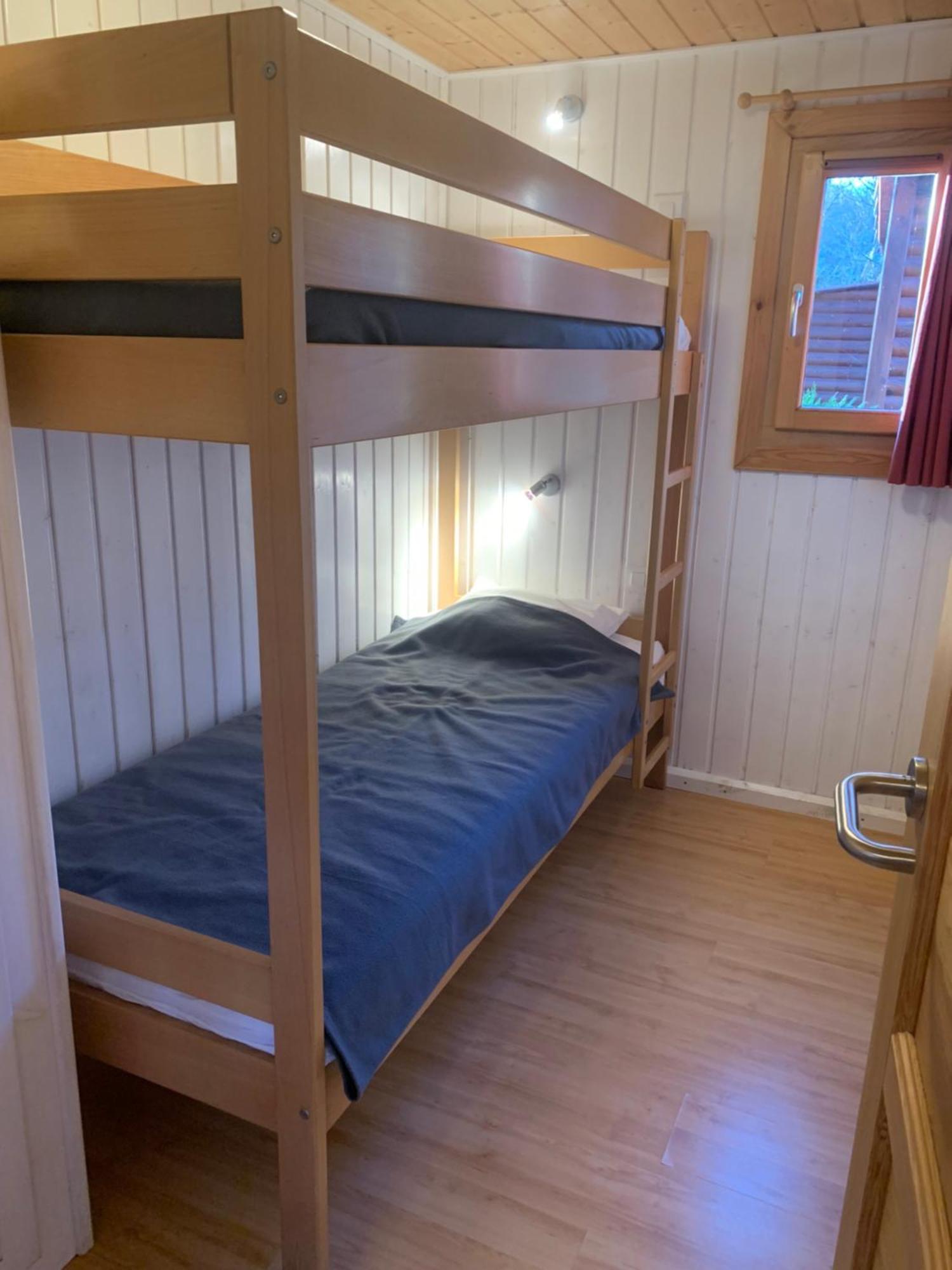 Camping Familial Paisible Avec Piscine, Mobil Home , Chalet, Studio & Emplacement Nue Casties-Labrande Екстериор снимка