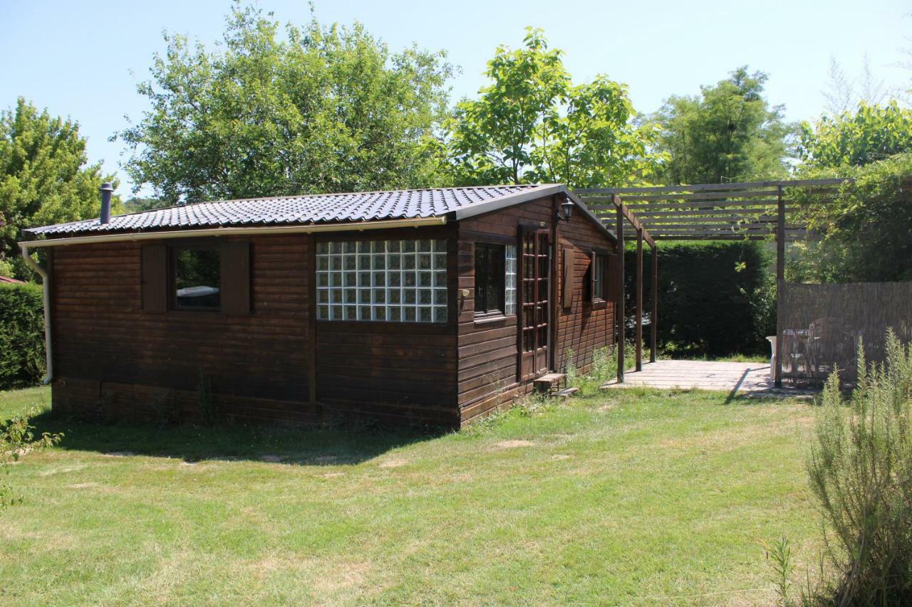 Camping Familial Paisible Avec Piscine, Mobil Home , Chalet, Studio & Emplacement Nue Casties-Labrande Екстериор снимка