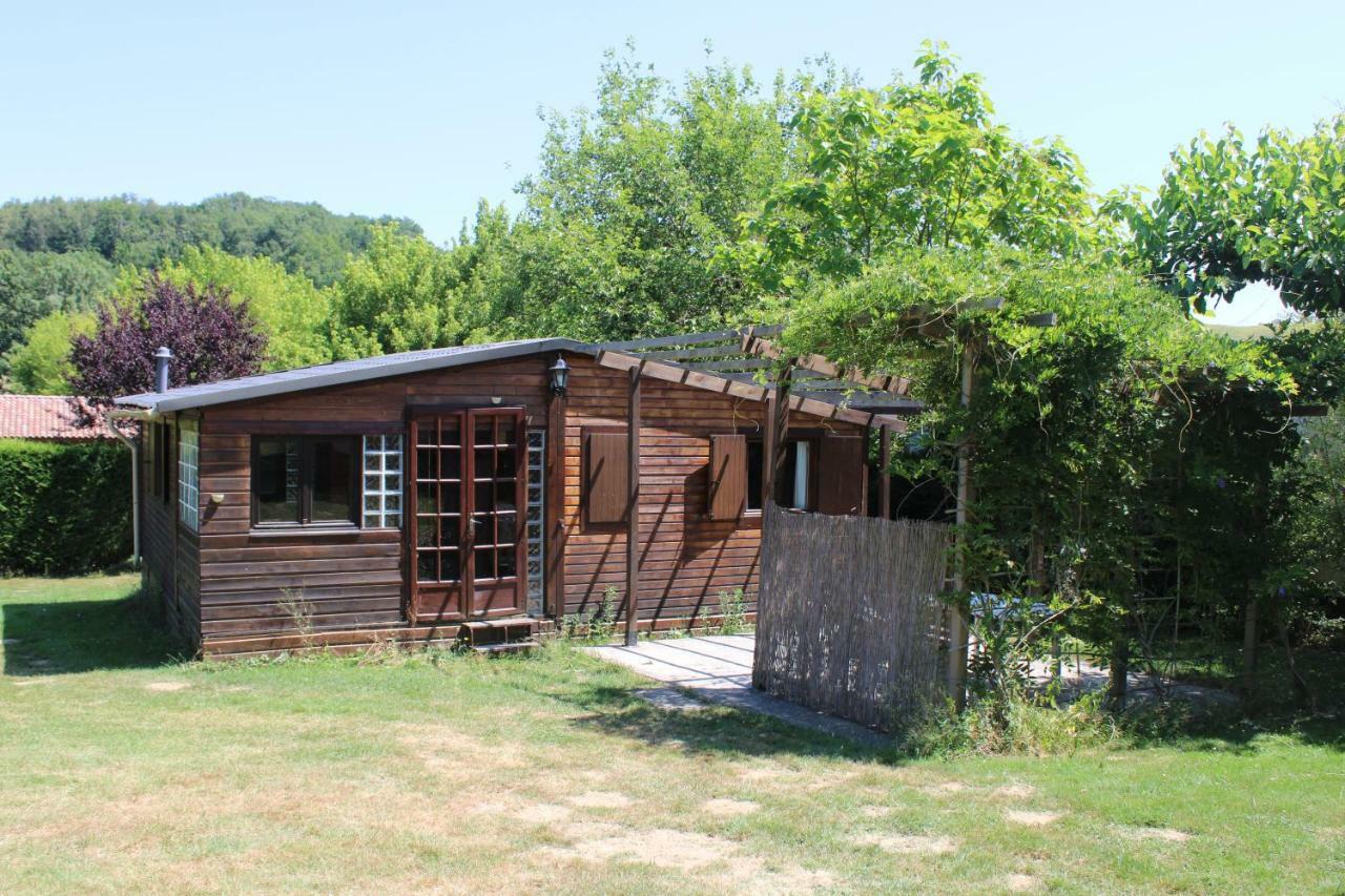 Camping Familial Paisible Avec Piscine, Mobil Home , Chalet, Studio & Emplacement Nue Casties-Labrande Екстериор снимка